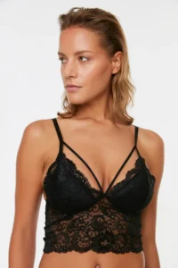 TRENDYOLMİLLA Black Lace Biye Detailed without filling Without underwire Rope Sleeveless Triangle Knitting Bustier Bra