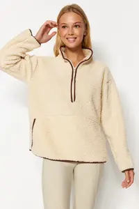 TRENDYOLMİLLA Ecru Plush Knitting Sports Sweatshirt - Image 2