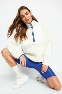 TRENDYOLMİLLA White Plush Knitting Sports Sweatshirt