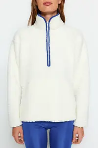TRENDYOLMİLLA White Plush Knitting Sports Sweatshirt - Image 3