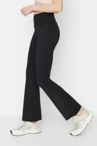 TRENDYOLMİLLA Black Double breasted Waist Detailed flared leg Yoga Knitting Sports Leggings - Image 3
