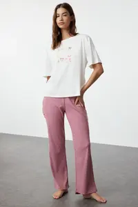 TRENDYOLMİLLA White-Pink Ribbon/Fiyonk Printed Top single jersey Bottom Camisole Knitting Pajama Set - Image 2