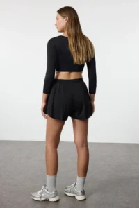 TRENDYOLMİLLA Black 2 Layer Knitting Sports Shorts with Tights Inside - Image 6