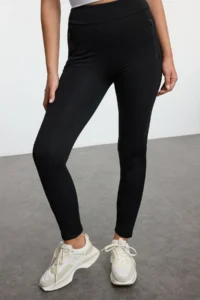 TRENDYOLMİLLA Black Brushed Soft Material With Fleece Inside Winter Knitting Full Size Sports Leggings - Image 6