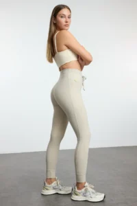 TRENDYOLMİLLA Stone Brushed Soft Material Pocket and Binding Detailed Full Size Knitting Sports Leggings - Image 3