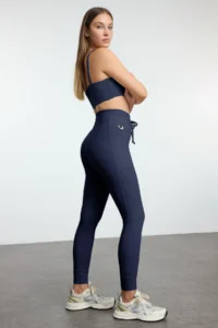 TRENDYOLMİLLA Navy Blue Brushed Soft Material Pocket and Binding Detailed Full Size Knitting Sports Leggings - Image 5