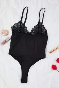 TRENDYOLMİLLA Black Lace Detailed Bodysuit .D.00011 - Image 7