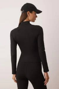 TRENDYOLMİLLA Black Scuba Material Zippered and Reflector Printed Sports Knitting Top/Blouse - Image 6