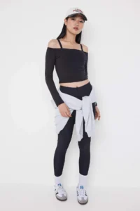TRENDYOLMİLLA Teen Black Soft Brushed Material Strap Detailed With Inside Pad Sports Knitting Top/Blouse - Image 3