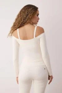 TRENDYOLMİLLA Ecru Soft Brushed Material Strap Detailed with Inside Pad Sports Knitting Top/Blouse - Image 6