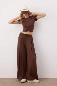 TRENDYOLMİLLA Brown Ruffle Detailed Micro Sports Knitting Top/Blouse - Image 2