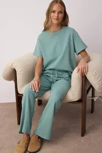 TRENDYOLMİLLA Green Waist Binding Detailed Waffle Knitting Pajama Set - Image 2