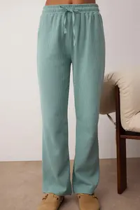 TRENDYOLMİLLA Green Waist Binding Detailed Waffle Knitting Pajama Set - Image 3