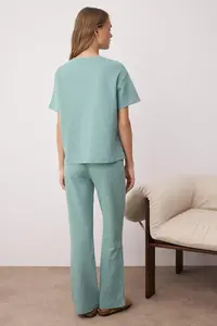 TRENDYOLMİLLA Green Waist Binding Detailed Waffle Knitting Pajama Set - Image 4