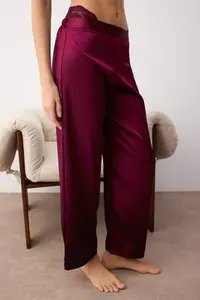 TRENDYOLMİLLA Burgundy 3 Sets Dowry Set Top Lace, Bottom Satin Sleeveless Pantyhose Weaving Pajama Set - Image 4
