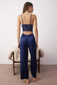 TRENDYOLMİLLA Navy Blue 3 Sets Dowry Set Top Lace, Bottom Satin Sleeveless Pantyhose Weaving Pajama Set - Image 5