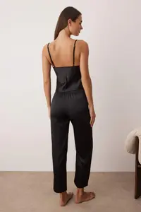 TRENDYOLMİLLA Black Lace Detailed Satin Weaving Pajama Set - Image 4