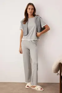 TRENDYOLMİLLA Gray Melange Cotton Double Layer Frilly Knitting Pajama Set