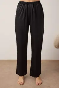 TRENDYOLMİLLA Black 3 Sets Dowry Set Satin Weaving Pajama Set - Image 4
