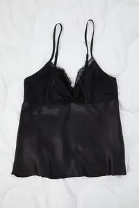 TRENDYOLMİLLA Black 3 Sets Dowry Set Satin Weaving Pajama Set - Image 7