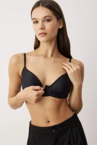 TRENDYOLMİLLA Black Micro Covered T-Shirt Bra Knitting Bra