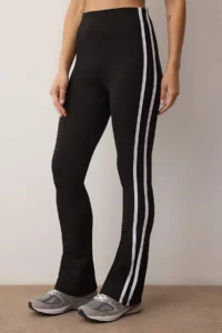 TRENDYOLMİLLA Black Scuba Material Stripe Detailed flared leg Yoga Knitting Sports Leggings - Image 3