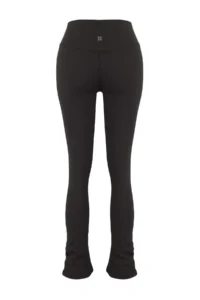 TRENDYOLMİLLA Black Shirring and Reflector Print Detailed Knitting Sports Leggings - Image 8