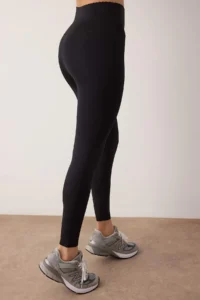 TRENDYOLMİLLA Black Matte Look Extra Shaping Knitting Sports Leggings - Image 4