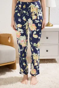 TRENDYOLMİLLA Navy Blue 100% Cotton Floral Knitting Pajama Set - Image 3