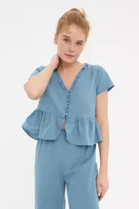 TRENDYOLMİLLA Mavi Frilly T-Shirt-Pants Viscose Weaving Pajama Set - Image 3