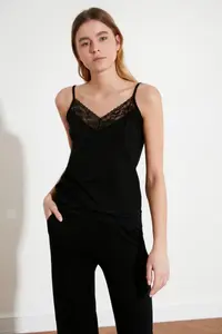 TRENDYOLMİLLA Black Lace and Ribbon/Bow Detailed Rope Sleeveless Viscose Knitting Pajama Set - Image 3
