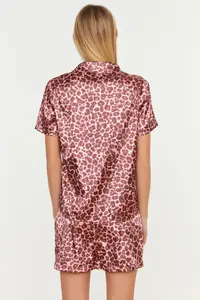 TRENDYOLMİLLA Pink Leopard Patterned Satin OF shorts Weaving Pajama Set - Image 6