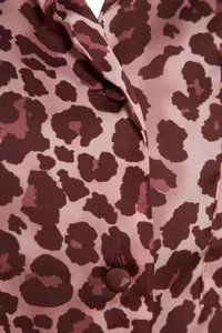 TRENDYOLMİLLA Pink Leopard Patterned Satin OF shorts Weaving Pajama Set - Image 8