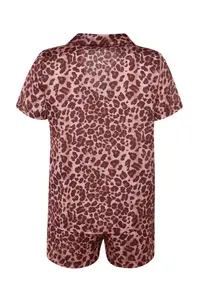 TRENDYOLMİLLA Pink Leopard Patterned Satin OF shorts Weaving Pajama Set - Image 9