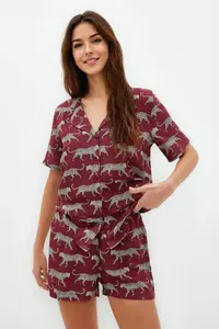 TRENDYOLMİLLA Burgundy Patterned Viscose OF shorts Weaving Pajama Set