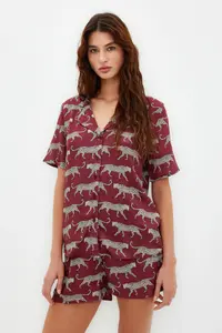 TRENDYOLMİLLA Burgundy Patterned Viscose OF shorts Weaving Pajama Set - Image 2