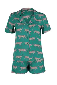TRENDYOLMİLLA Emerald Green Patterned Viscose OF shorts Weaving Pajama Set - Image 7