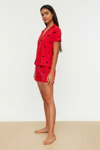 TRENDYOLMİLLA Red 100% Cotton Kalpli OF shorts Knitting Pajama Set - Image 2