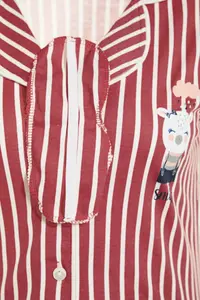 TRENDYOLMİLLA Pink Striped Hayvan Printed Shirt-Pants Knitting Pajama Set - Image 9