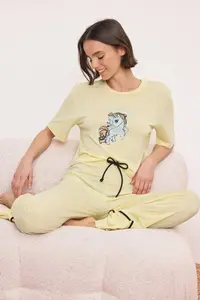 TRENDYOLMİLLA Yellow 100% Cotton Fun Printed Bias Detailed Knitting Pajama Set - Image 2