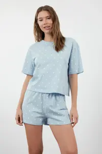 TRENDYOLMİLLA Mavi 100% Cotton Polka Dot and Heart OF shorts Knitting Pajama Set - Image 3