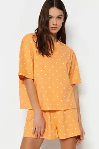 TRENDYOLMİLLA Orange 100% Cotton Polka Dot and Heart OF shorts Knitting Pajama Set - Image 2