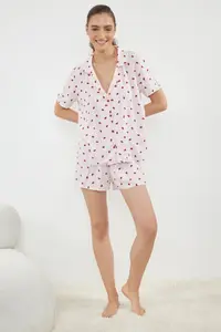 TRENDYOLMİLLA Pink Striped Kalpli Viscose OF shorts Weaving Pajama Set - Image 2
