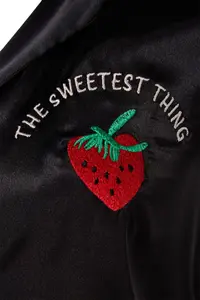 TRENDYOLMİLLA Black Strawberry and Slogan Embroidered Satin OF shorts Weaving Pajama Set - Image 9