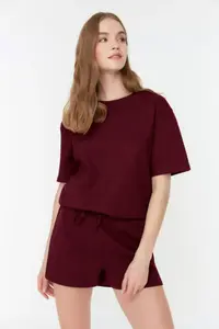 TRENDYOLMİLLA Burgundy Waffle Material OF shorts Knitting Pajama Set - Image 3
