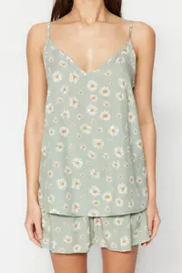 TRENDYOLMİLLA Light Green flower patterned Rope Sleeveless Viscose OF shorts Weaving Pajama Set - Image 3