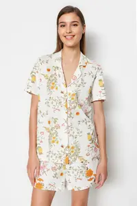 TRENDYOLMİLLA Multicolored 100% Cotton flower patterned OF shorts Knitting Pajama Set