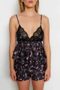 TRENDYOLMİLLA Black Floral Lace Rope Sleeveless Satin OF shorts Weaving Pajama Set - Image 5