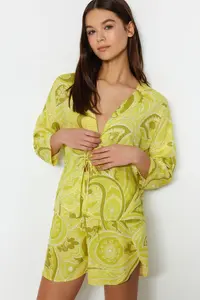 TRENDYOLMİLLA Multicolored Ethnic/Bohem Patterned tied up/with bow Viscose OF shorts Weaving Pajama Set - Image 3