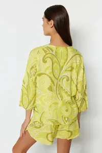 TRENDYOLMİLLA Multicolored Ethnic/Bohem Patterned tied up/with bow Viscose OF shorts Weaving Pajama Set - Image 7
